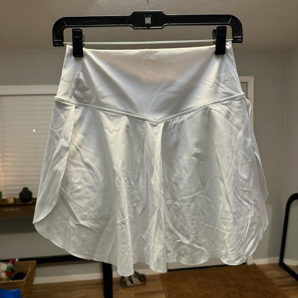 HALARA Skirts Halara Skirt Everyday Cloudful In White Size Small